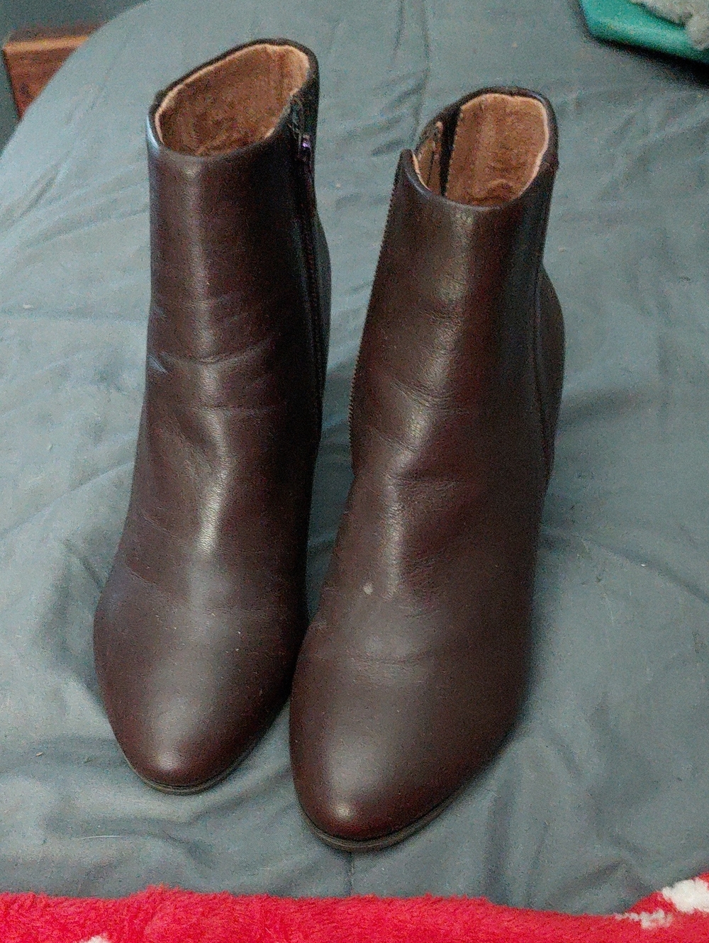 Vionic Brown Leather Ankle Booties with Side Zip